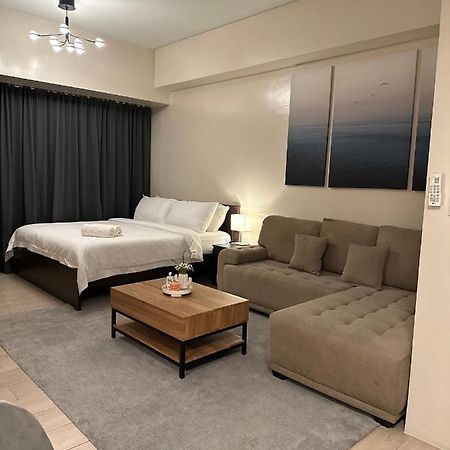 81 Newport Condominium Cluster 5 3A By Rechelle Nunag Pasay Esterno foto