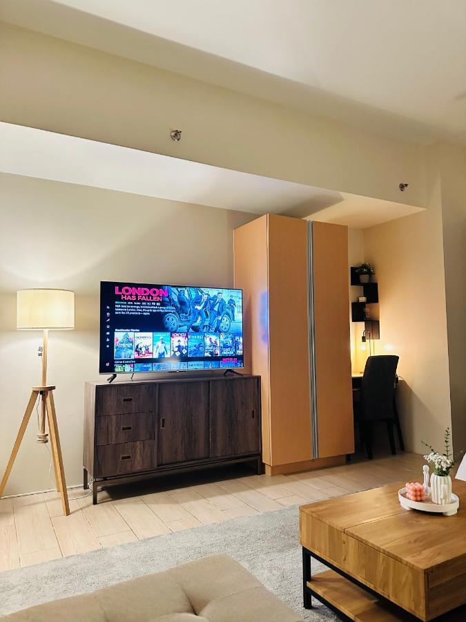 81 Newport Condominium Cluster 5 3A By Rechelle Nunag Pasay Esterno foto