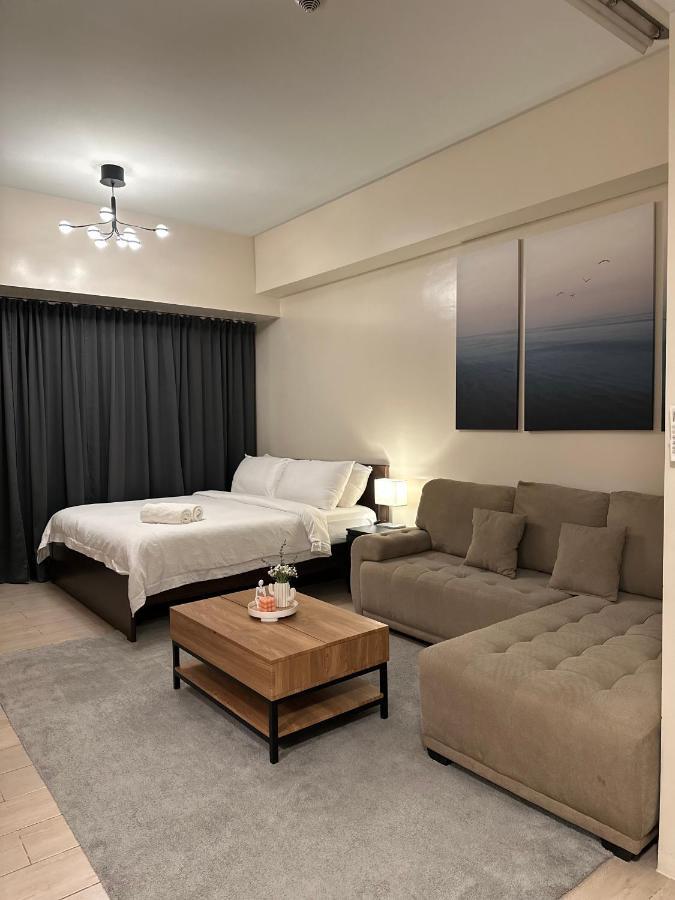 81 Newport Condominium Cluster 5 3A By Rechelle Nunag Pasay Esterno foto