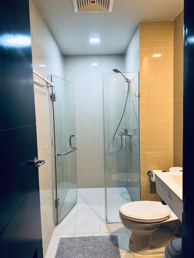 81 Newport Condominium Cluster 5 3A By Rechelle Nunag Pasay Esterno foto